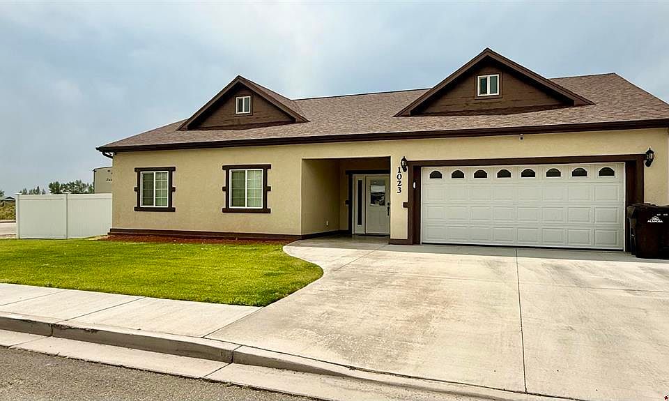 1st image of 1023 Seco Place