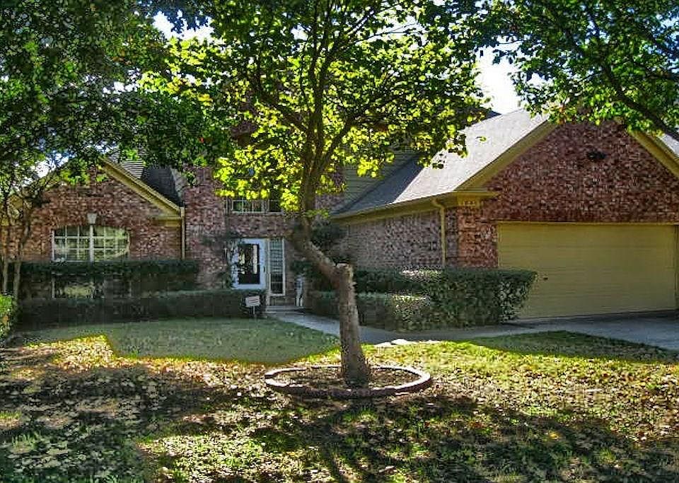 1st image of 1841 Glen Wood Dr