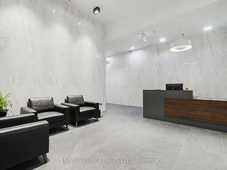 203 Catherine St #411 — Photo 2