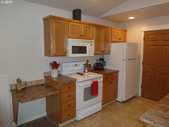 2nd image of 14019 NE 20th Ave APT 43E