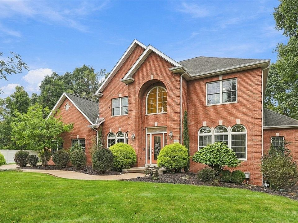 1st image of 1016 Diane Ln
