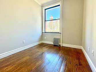 Rented by Nest Seekers International