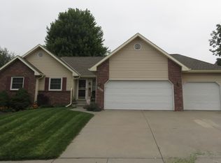 7920 Zachary Cir, Lincoln, NE 68507