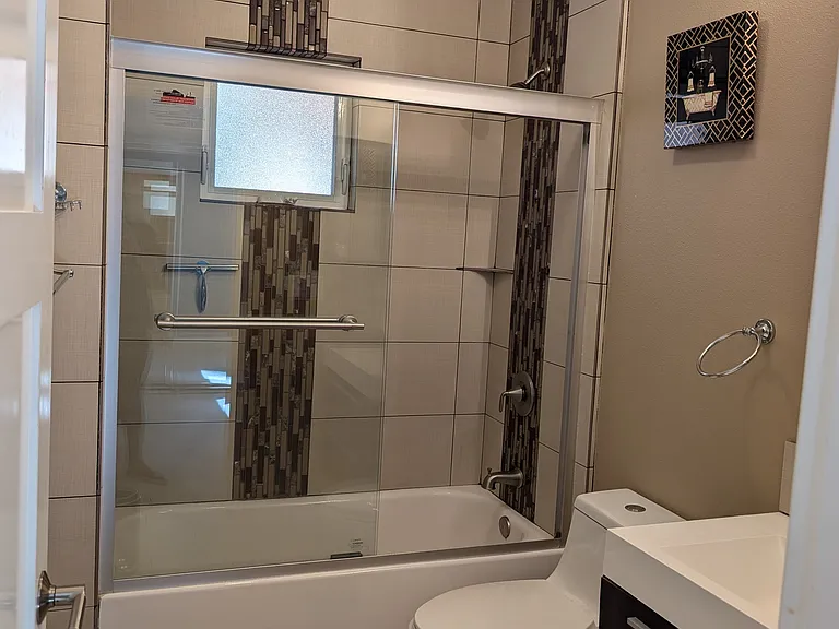 20118 Forest Ave #ROOM RENTAL — Photo 5