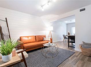 502 1st St #2, College Station, TX 77840