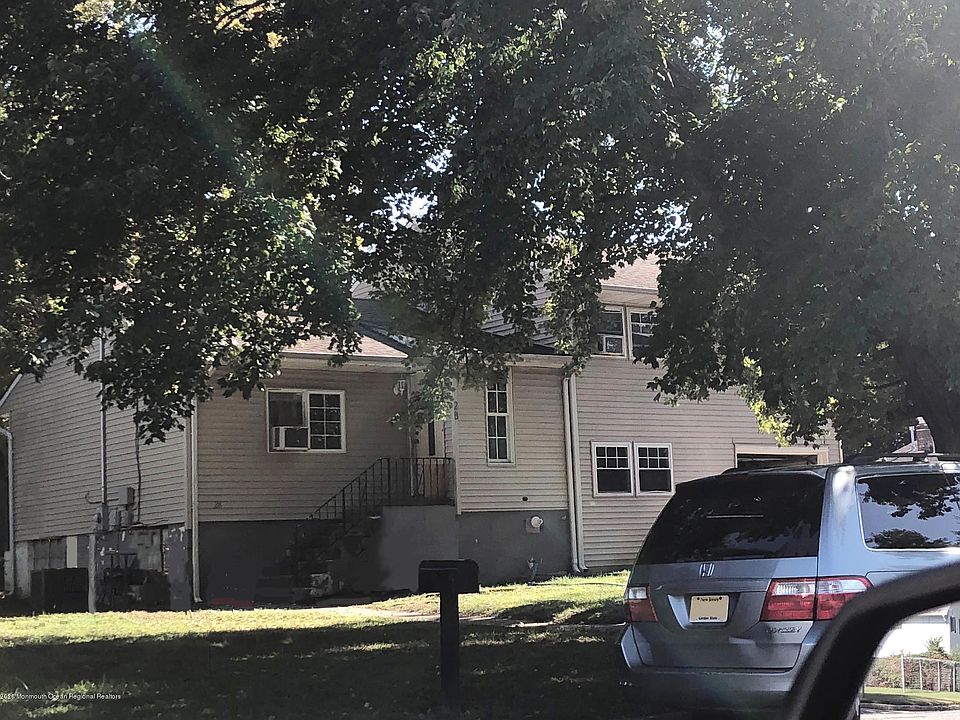 2nd image of 28 Coral Way