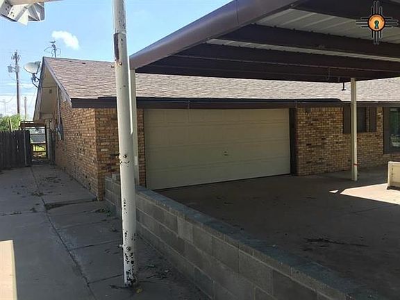 3rd image of 316 W Avenue J