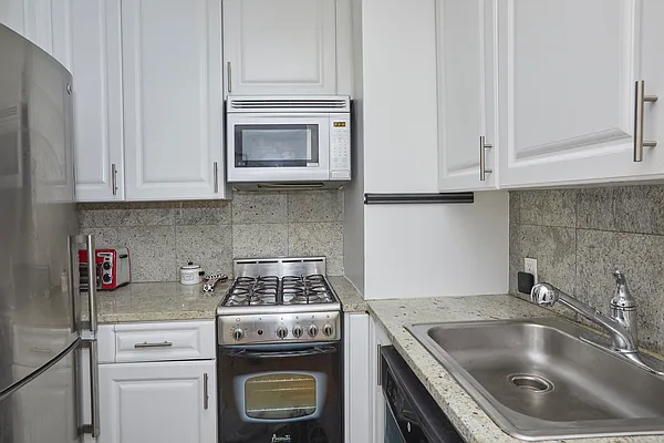 Sold by Brown Harris Stevens | media 4