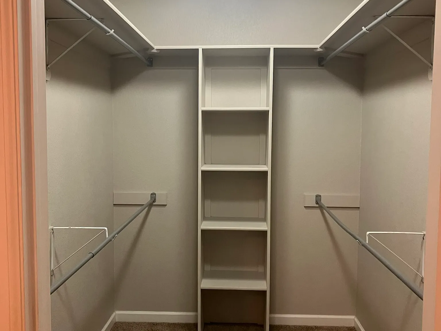 4 bed, 2178 sqft, $2,400 — Photo 4