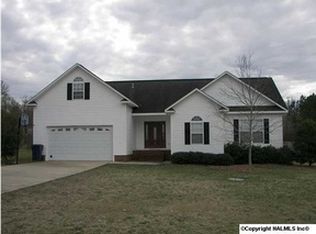 3067 Caddell Cir, Hokes Bluff, AL 35903