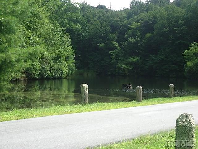 2nd image of 69 Sheep Hollow Way