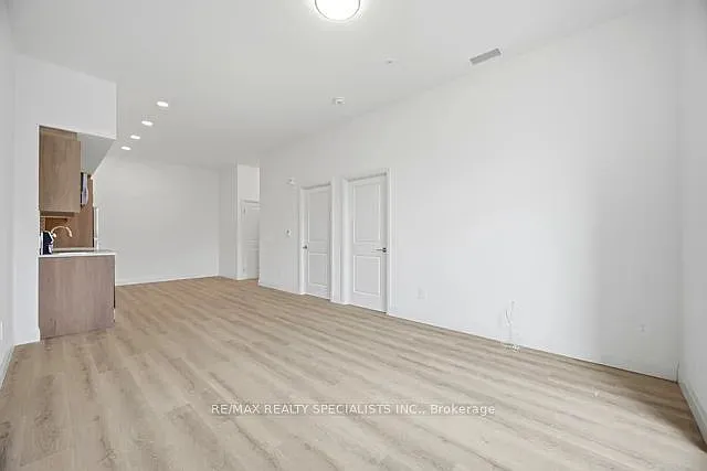 1333 Weber St E #103 — Photo 25