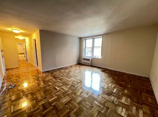 37-07 147th St #1H, Flushing, NY 11354