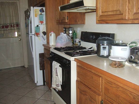 2nd image of 221 E 3rd Ave #354