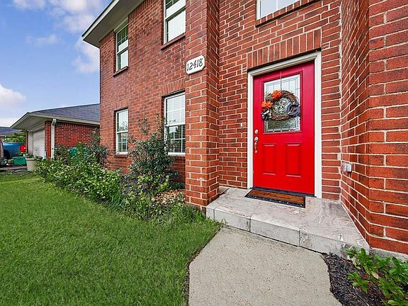 2nd image of 12418 Saint Michel Dr
