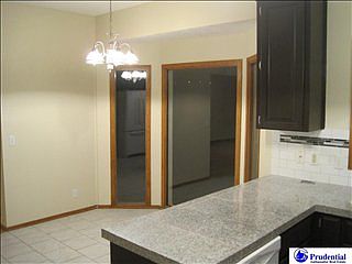 5th image of 8512 Vernon Ave