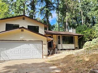 13898 Chinook Cir NW, Bremerton, WA 98312