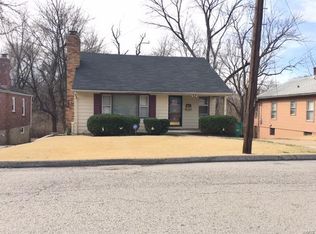 8831 Blewett Ave, Saint Louis, MO 63136