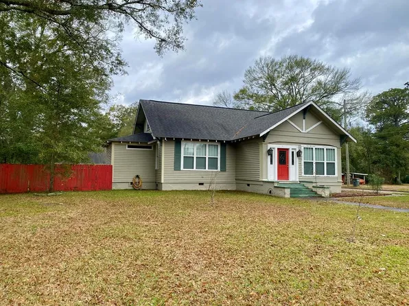 943 N Main St, Columbia, MS 39429
