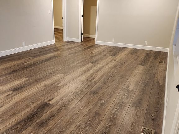 3rd image of 402 W High St