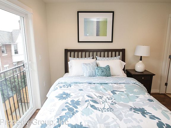 3rd image of 140 S 46th St #2917001