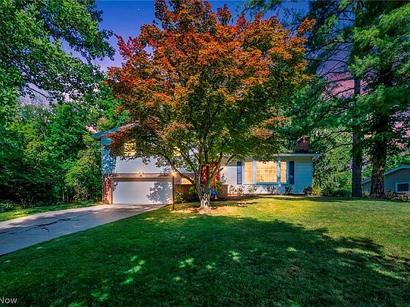 3rd image of 6827 Cranbrook Dr