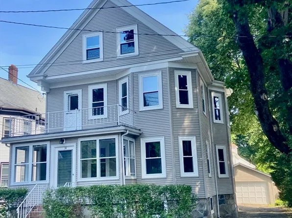 14 Welton Rd, West Roxbury, MA 02132