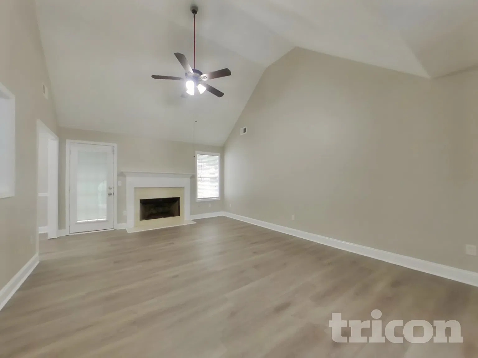 107 Hearthstone Walk Woodstock GA — Photo 2
