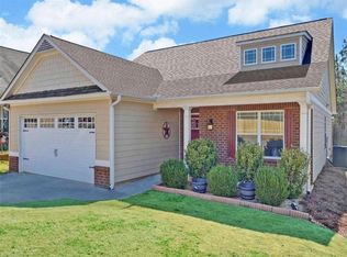 142 Sugar Creek Dr, Cornelia, GA 30531