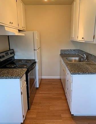 3rd image of 2000 Broadway Ave APT 5