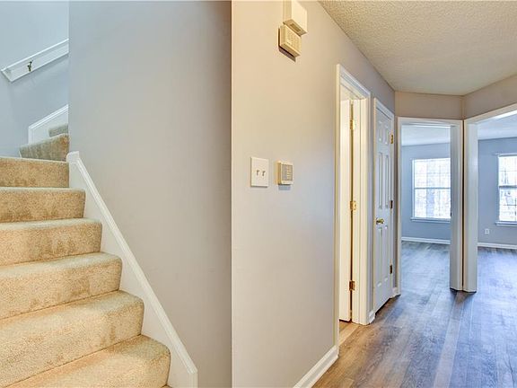 3rd image of 717 Inlet Quay APT G