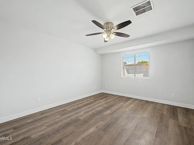 4214 W Lewis Ave — Photo 13