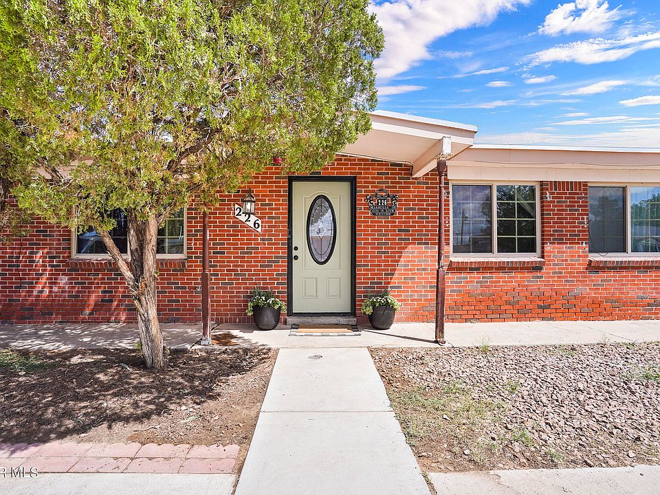 1st image of 226 Maravilla Dr
