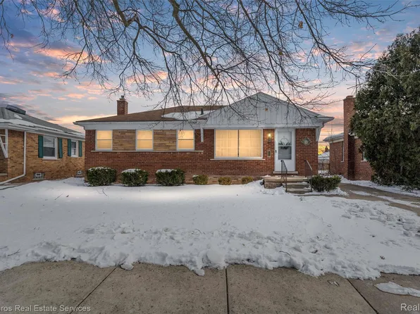 25564 Koontz St, Roseville, MI 48066