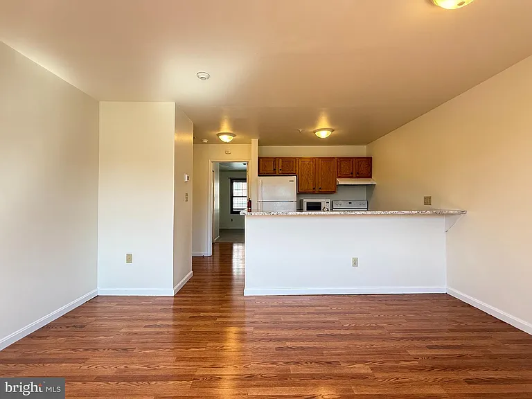 358 Main St #5 — Photo 7