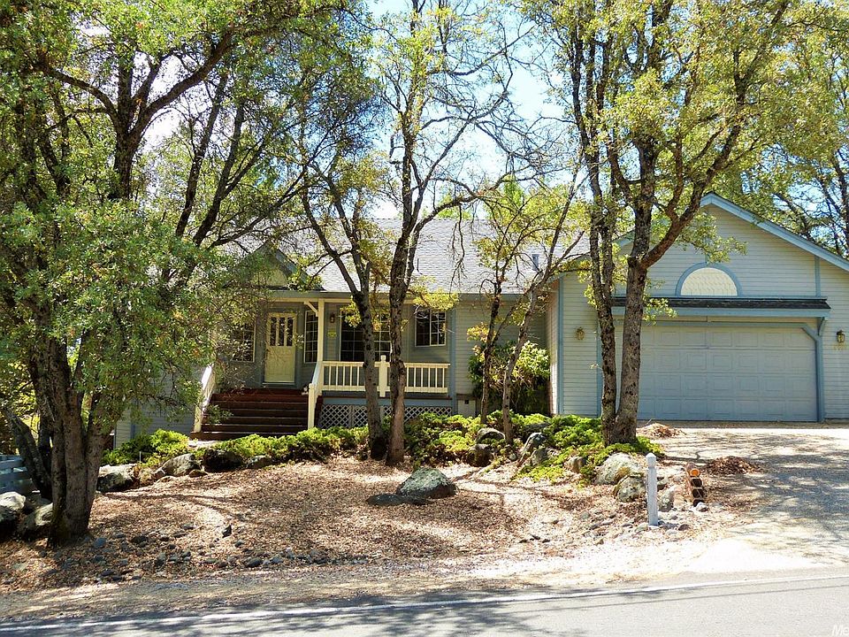 1st image of 18019 Hummingbird Dr #4