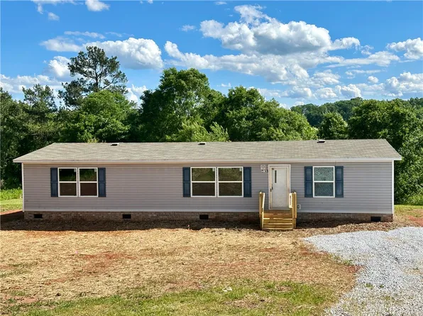 113 A Hamby Dr, Seneca, SC 29678