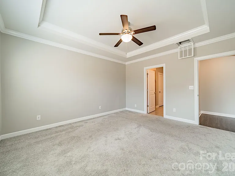 4124 Canopy Creek Dr — Photo 32