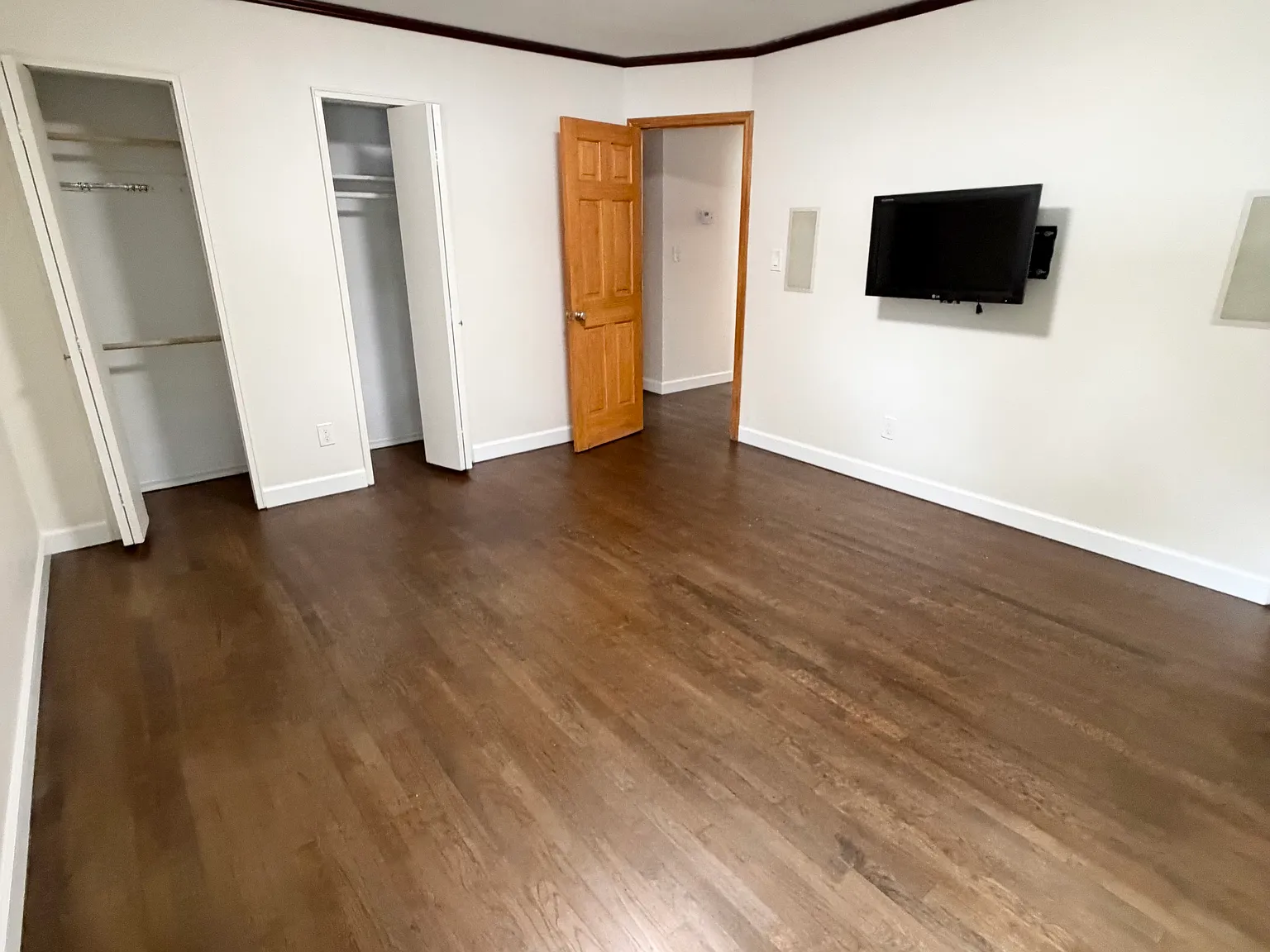 3 bed, 1.5 bath, 1600 sqft, $4,500 — Photo 4