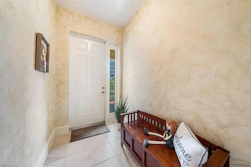 3 bed, 3.0 bath, 1635 sqft, $2,750 — Photo 4
