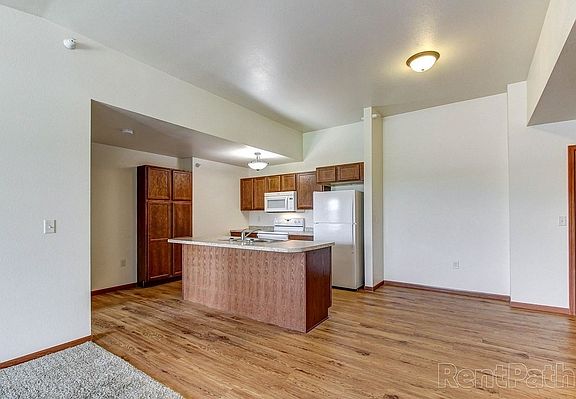 5th image of 2821 5th St NW #103