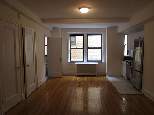 Rented by City & Suburban | media 7