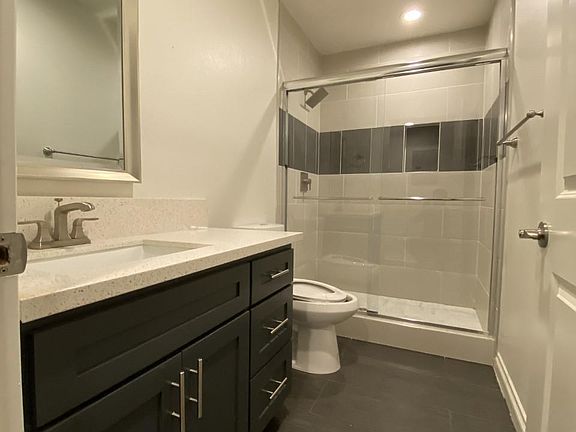 5th image of 4011 S Raymond Ave