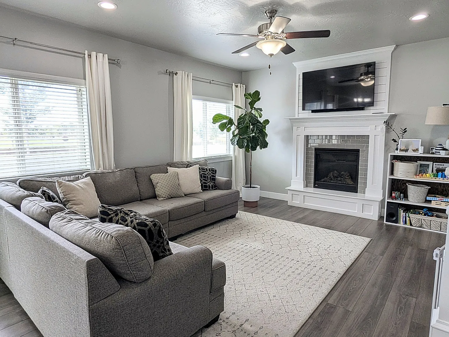E 425 N, Vineyard — Photo 2