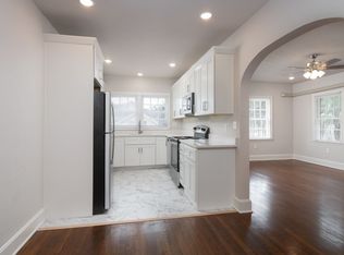 403 SW 10th St APT 3, Gainesville, FL 32601