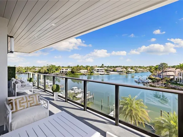 1820 Gulf Shore BLVD N #401, NAPLES, FL 34102