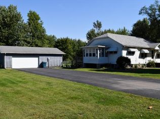 248 E Lockhart St, Niantic, IL 62551