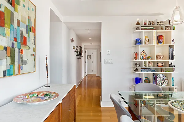 Sold by Compass | media 18