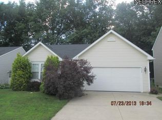 8548 Wayside Dr, Olmsted Falls, OH 44138