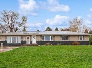 2377 61st St, Vinton, IA 52349